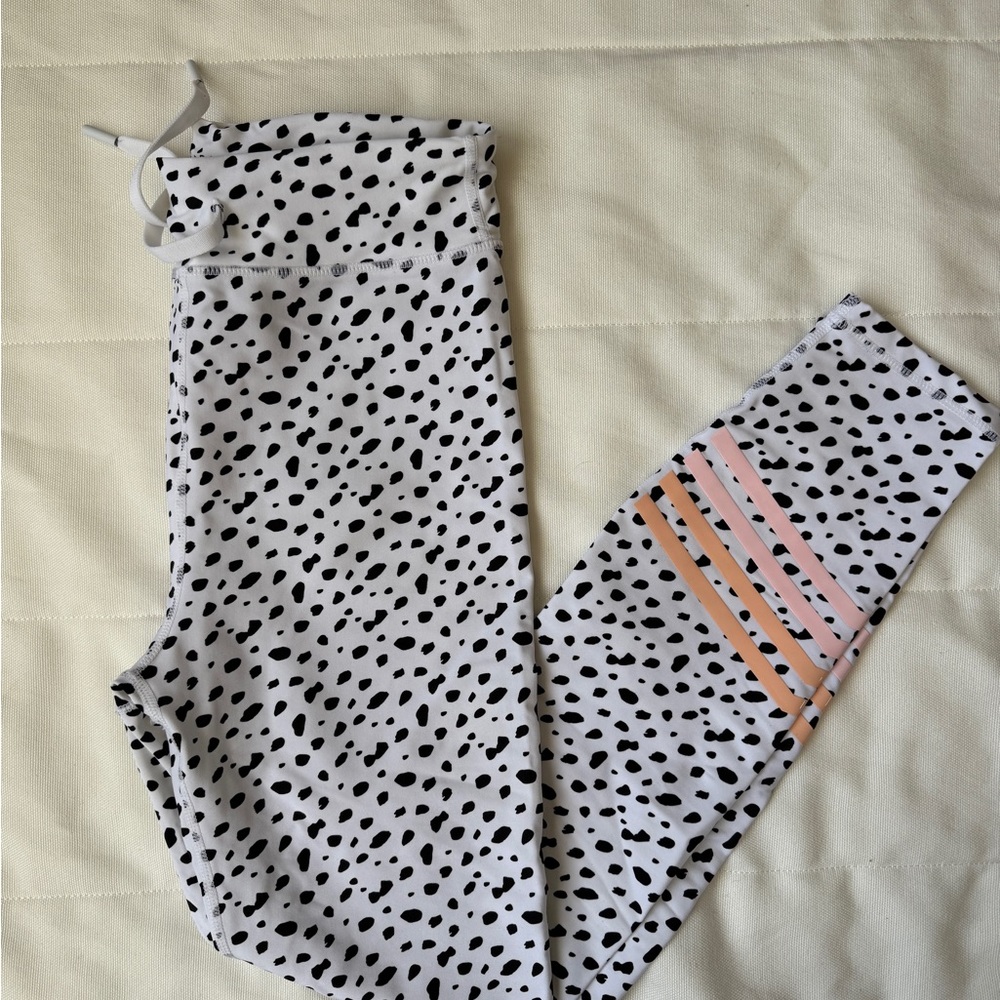 Sarah’s day 101 daydreamers leggings